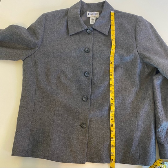Pendleton NWT Gray Embroidered Wool Jacket Size 16 - Picture 9 of 11